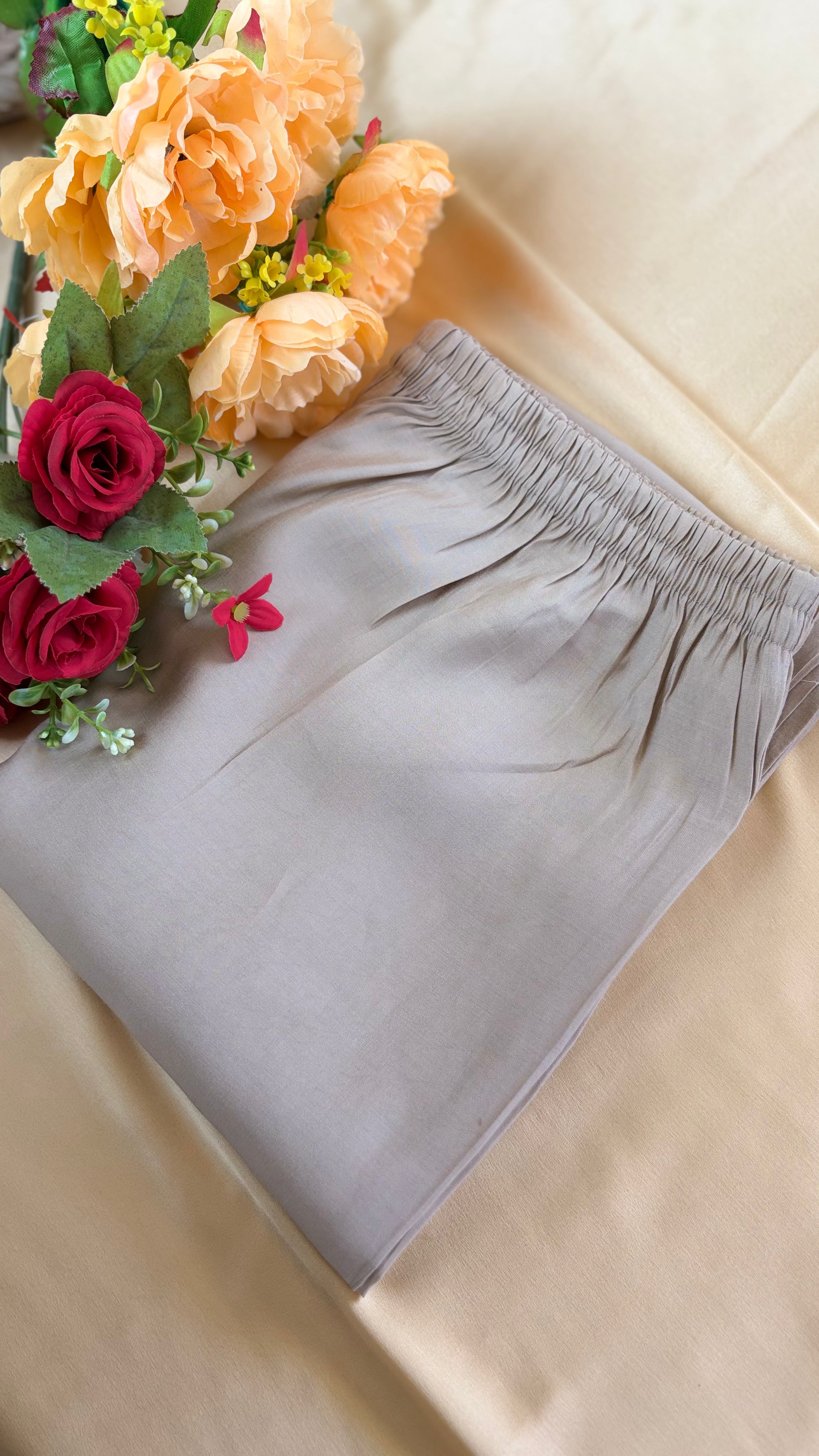 Beige Mul Chanderi silk Embroidered kurti with dupatta