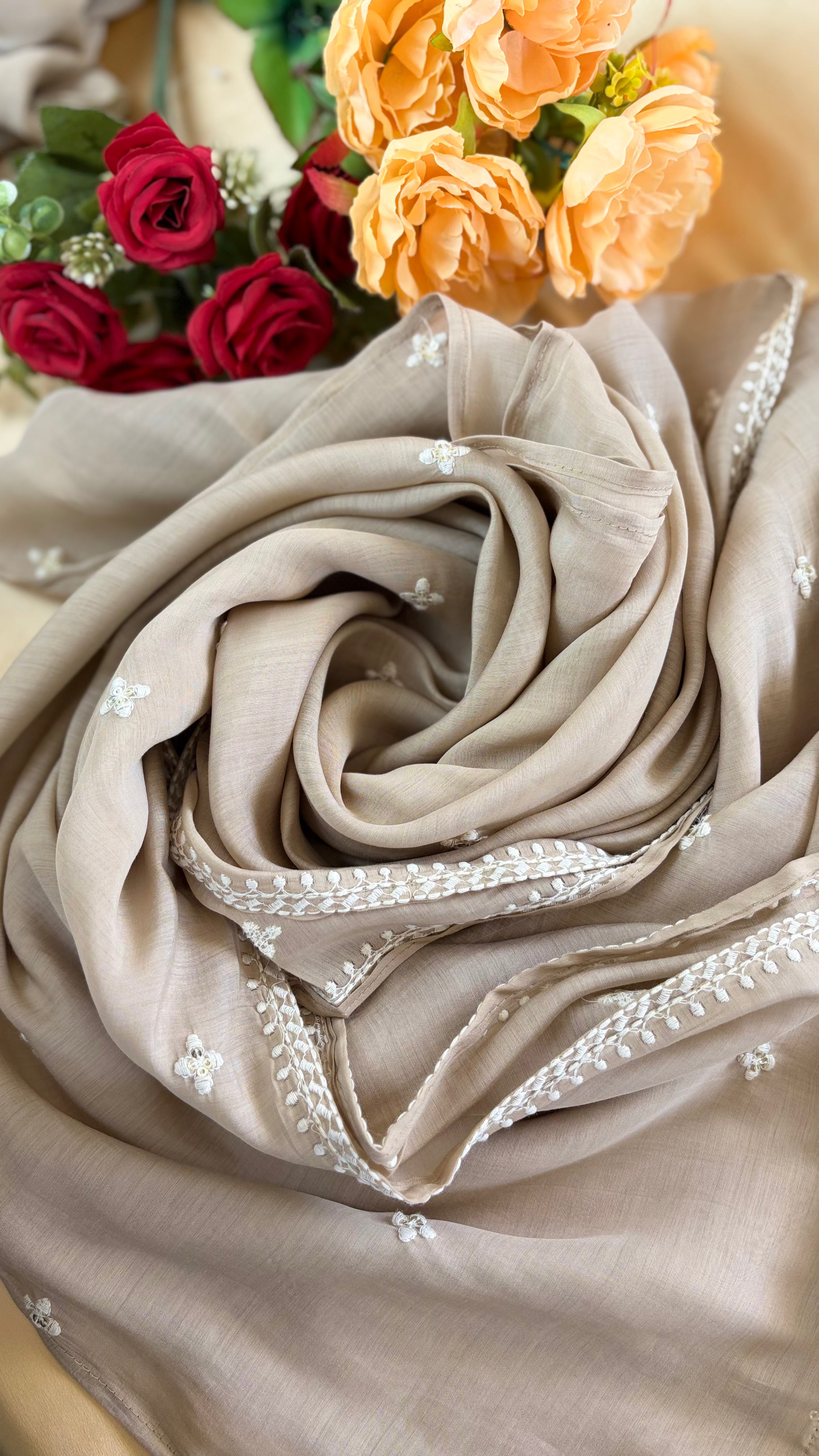 Beige Mul Chanderi silk Embroidered kurti with dupatta