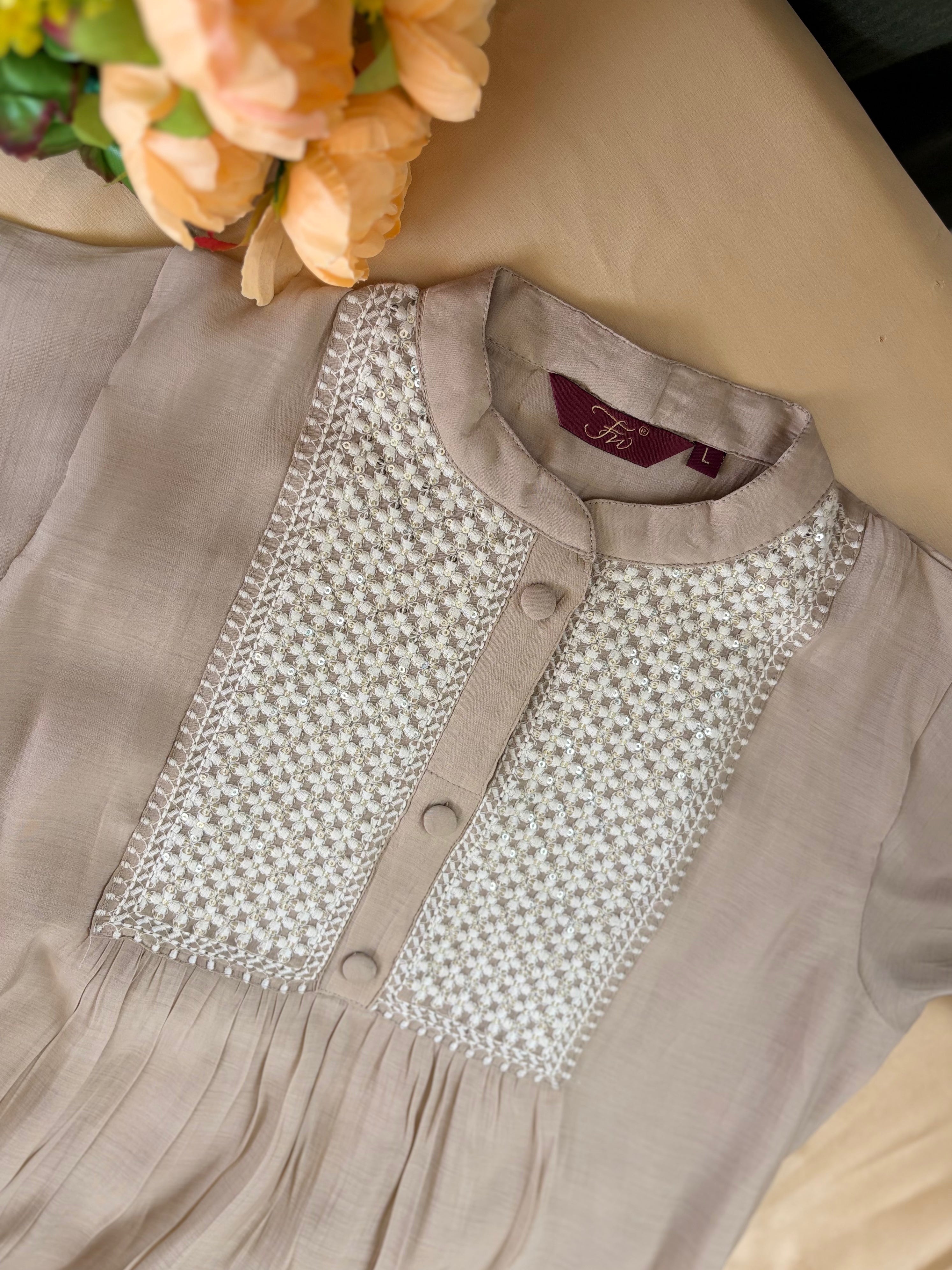 Beige Mul Chanderi silk Embroidered kurti with dupatta